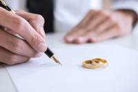 Как написать исковое заявление на развод?